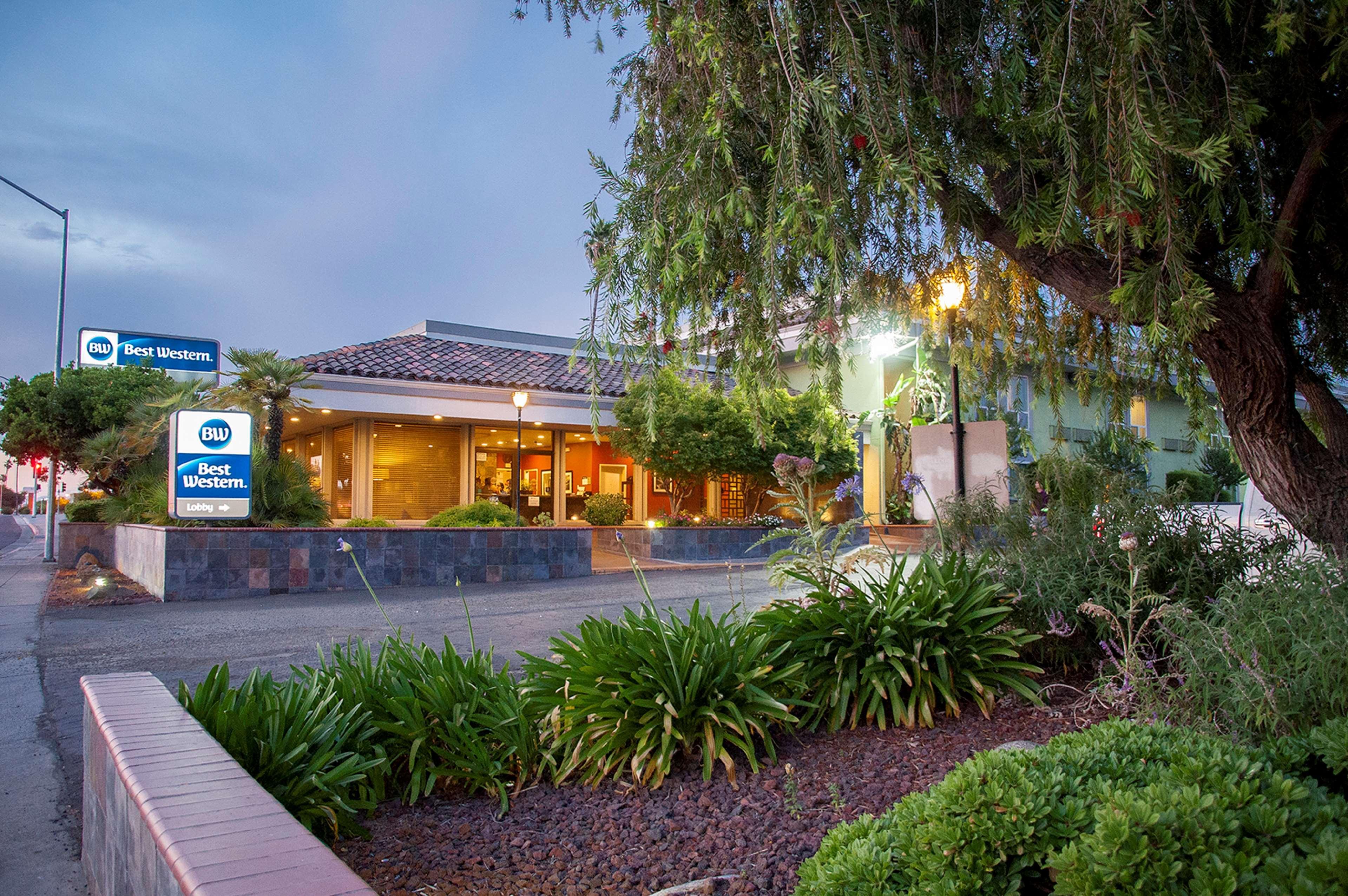 Best Western Village Inn Fresno Exteriér fotografie